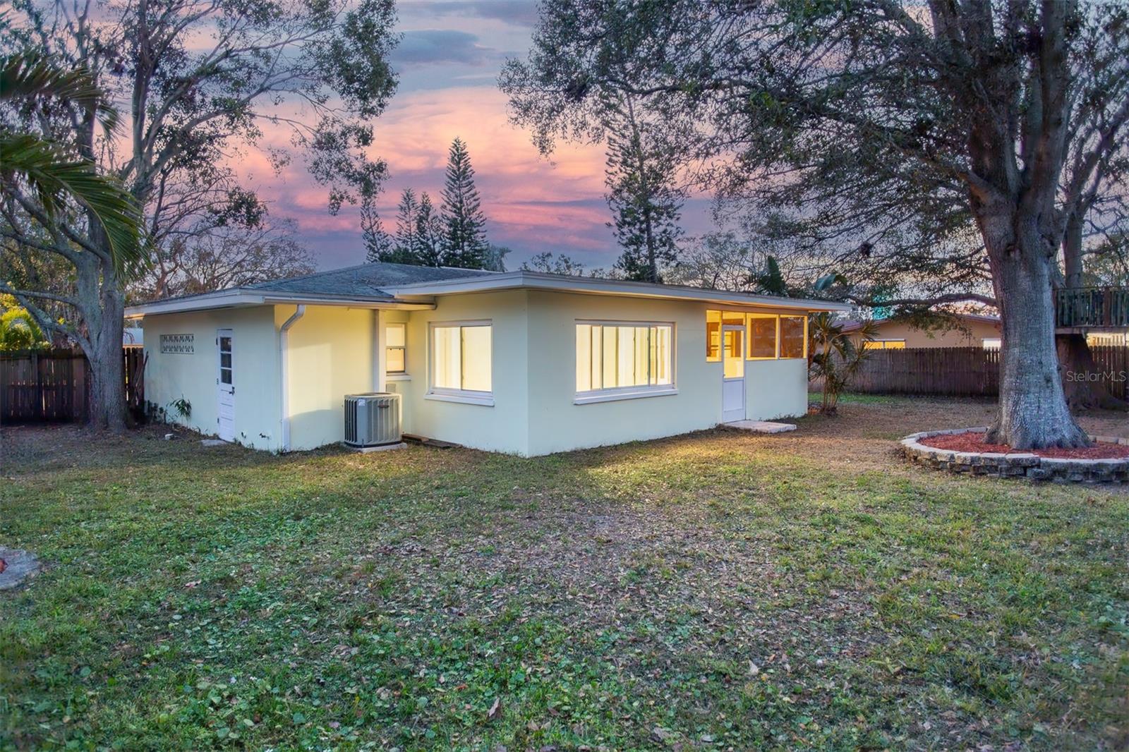 1582 BUDLEIGH ST, CLEARWATER, FL, 33756