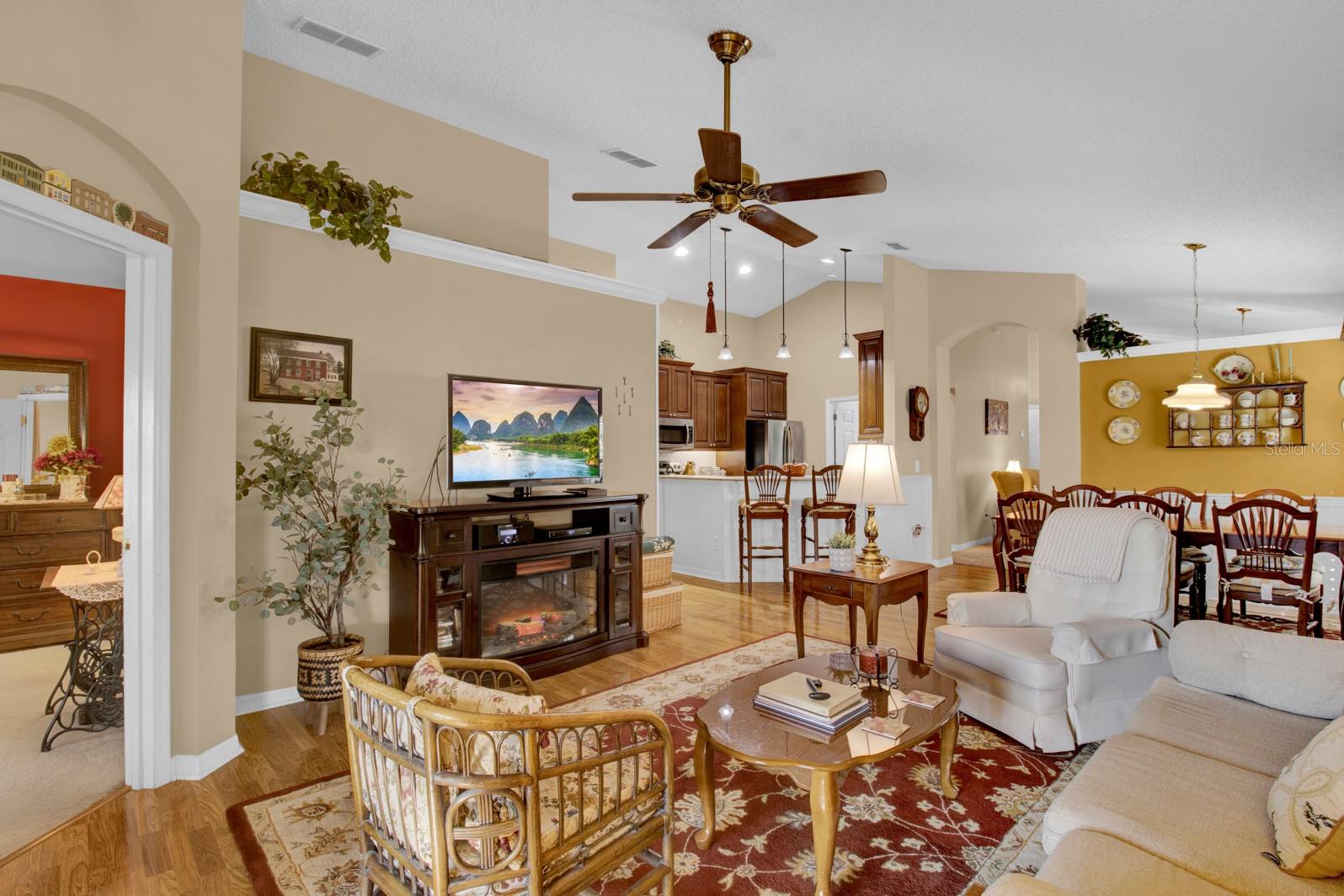 900 KHINGAN CT, APOPKA, FL, 32712