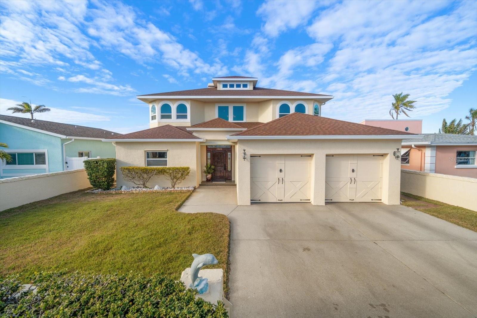17044 DOLPHIN DR, NORTH REDINGTON BEACH, FL, 33708