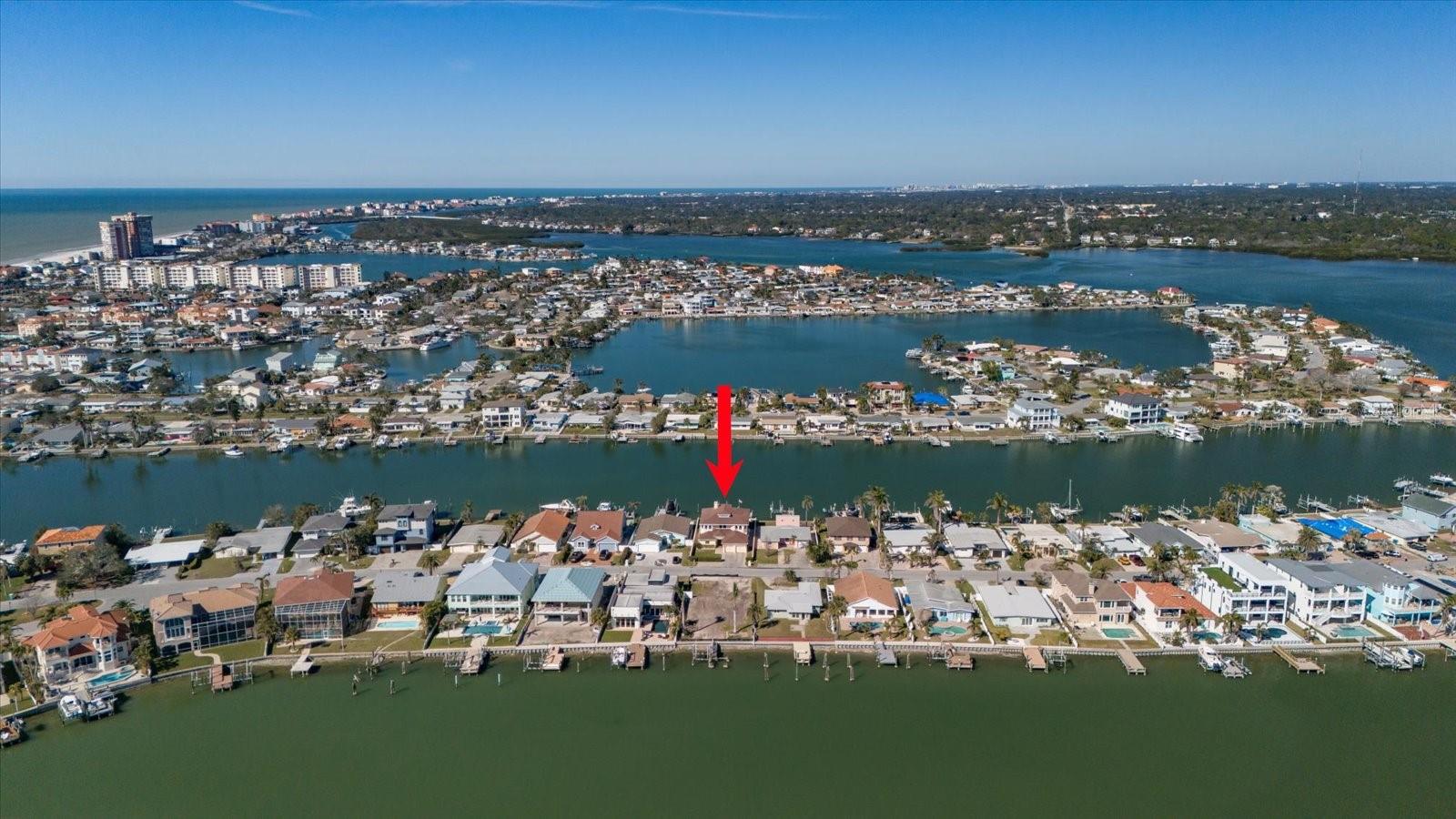 17044 DOLPHIN DR, NORTH REDINGTON BEACH, FL, 33708
