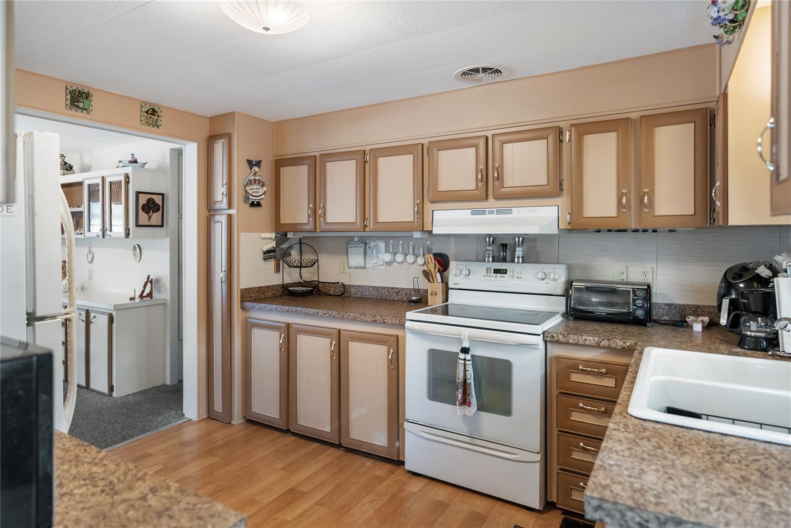 2119 TROTWOOD DR, SARASOTA, FL, 34231