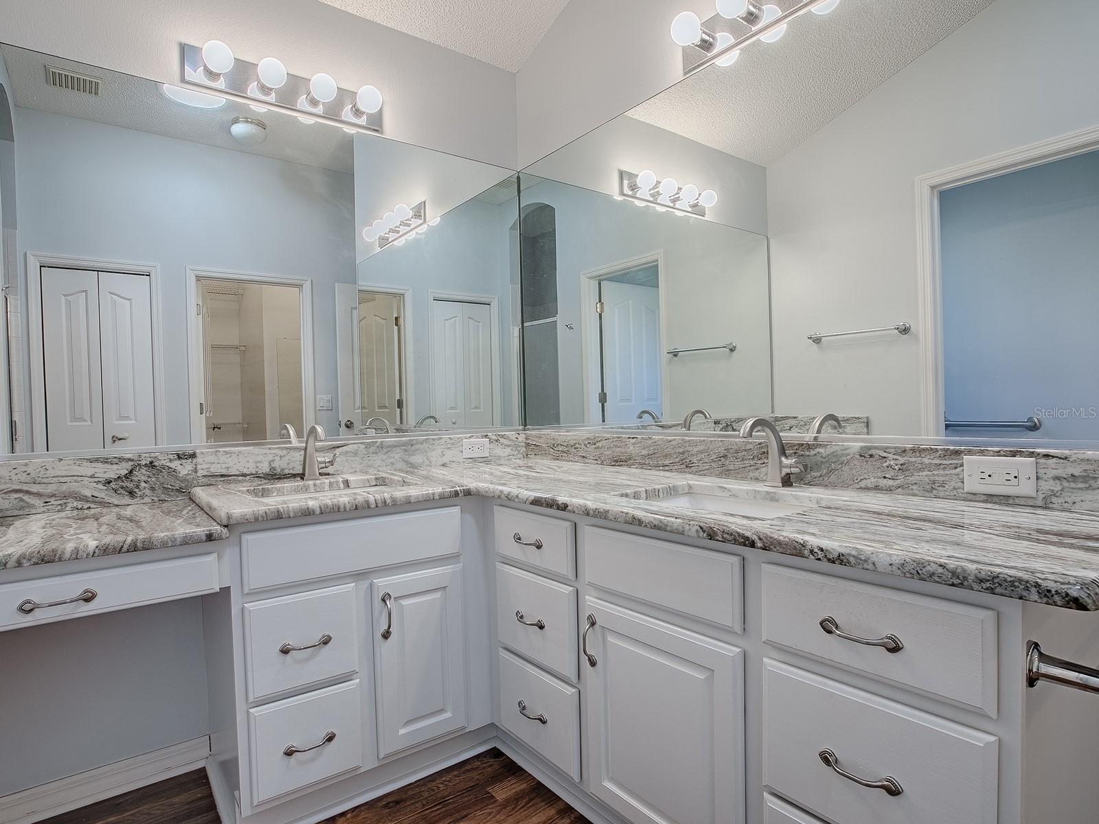 17015 SE 94TH BERRIEN CT, THE VILLAGES, FL, 32162