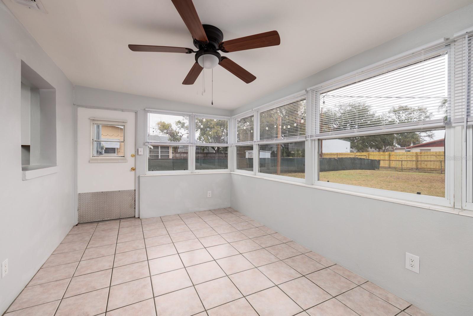 235 SE MADISON CIR N, ST PETERSBURG, FL, 33703