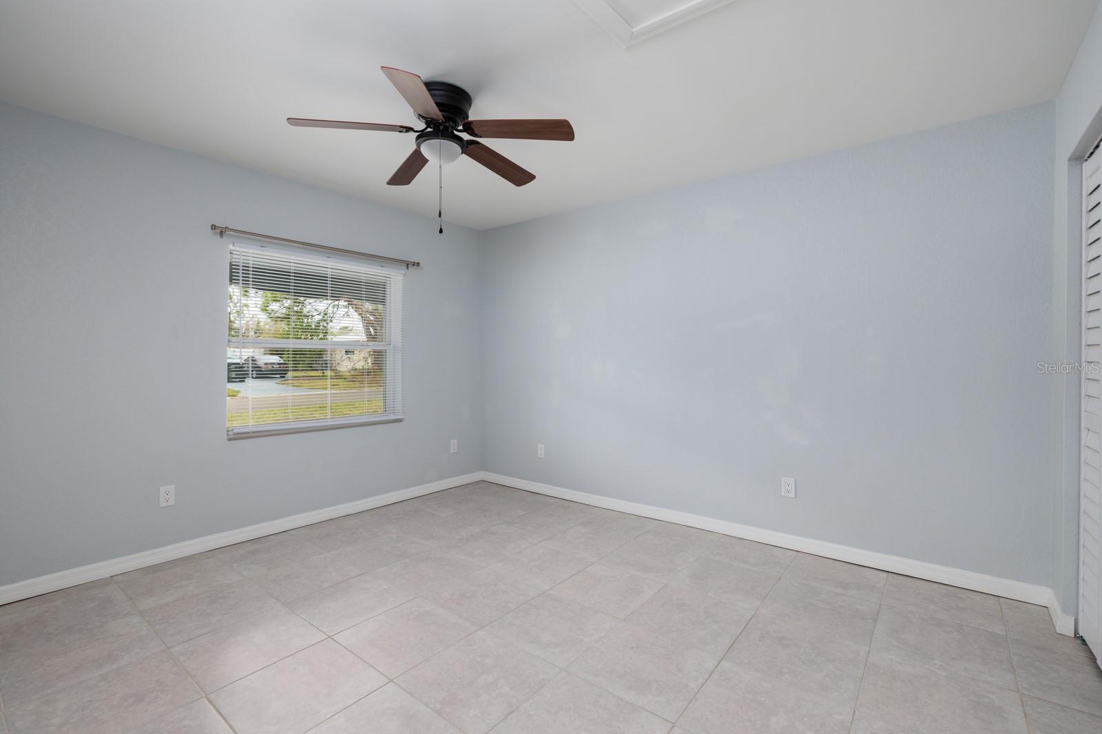 235 SE MADISON CIR N, ST PETERSBURG, FL, 33703