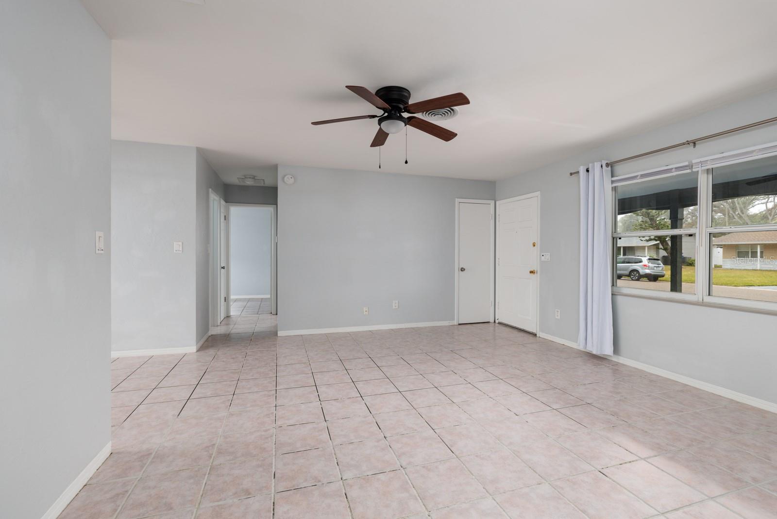 235 SE MADISON CIR N, ST PETERSBURG, FL, 33703