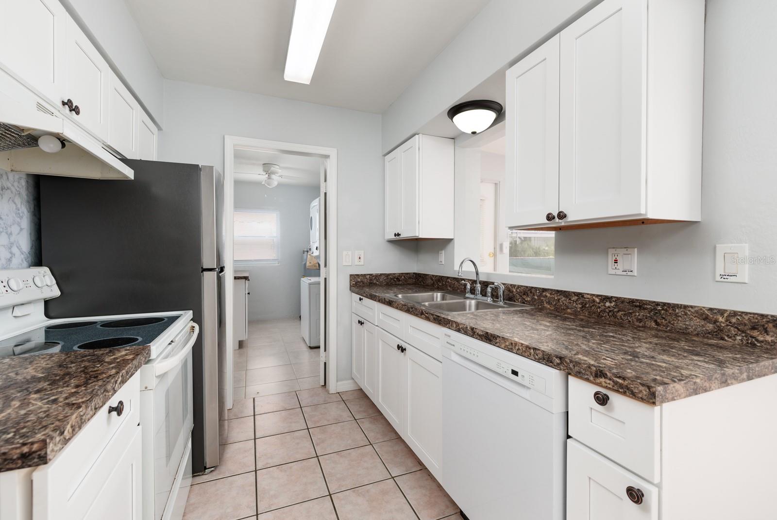 235 SE MADISON CIR N, ST PETERSBURG, FL, 33703