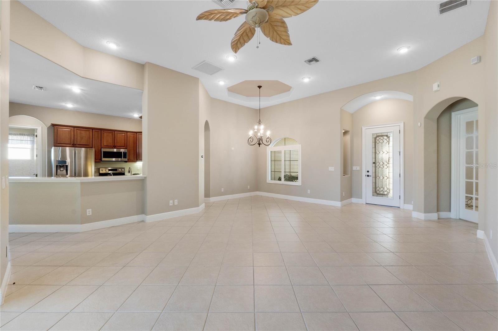 6027 SPINNAKER LOOP, LADY LAKE, FL, 32159