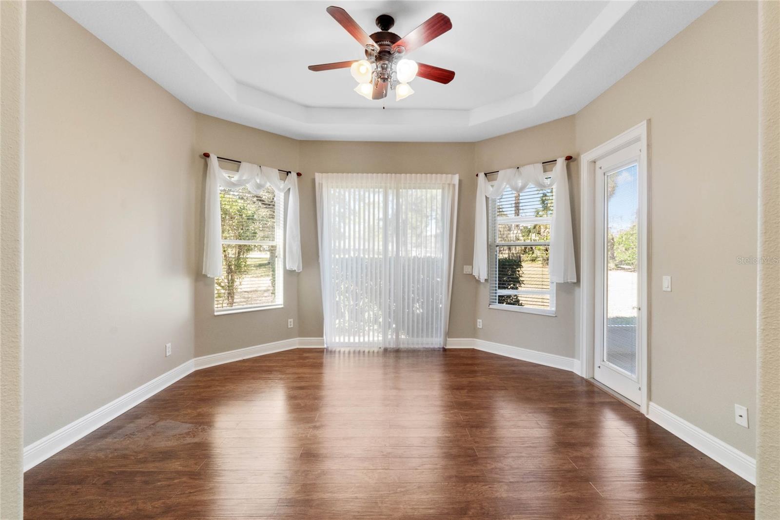 6027 SPINNAKER LOOP, LADY LAKE, FL, 32159