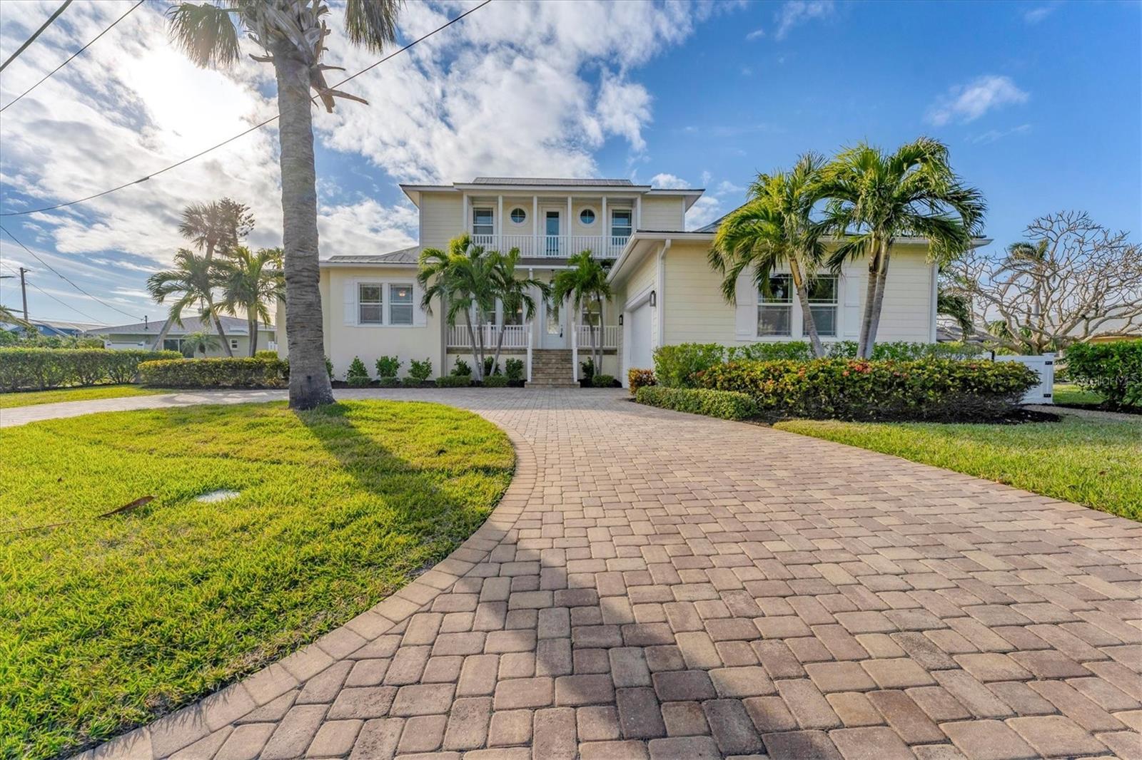 634 KEY ROYALE DR, HOLMES BEACH, FL, 34217