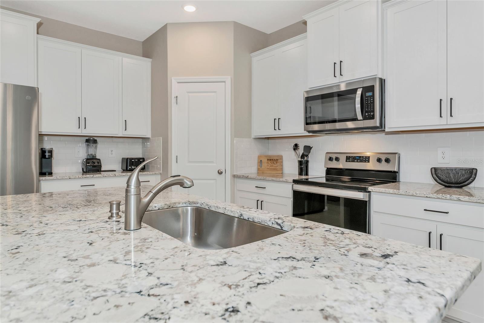 17633 CANTARINA CV, BRADENTON, FL, 34211