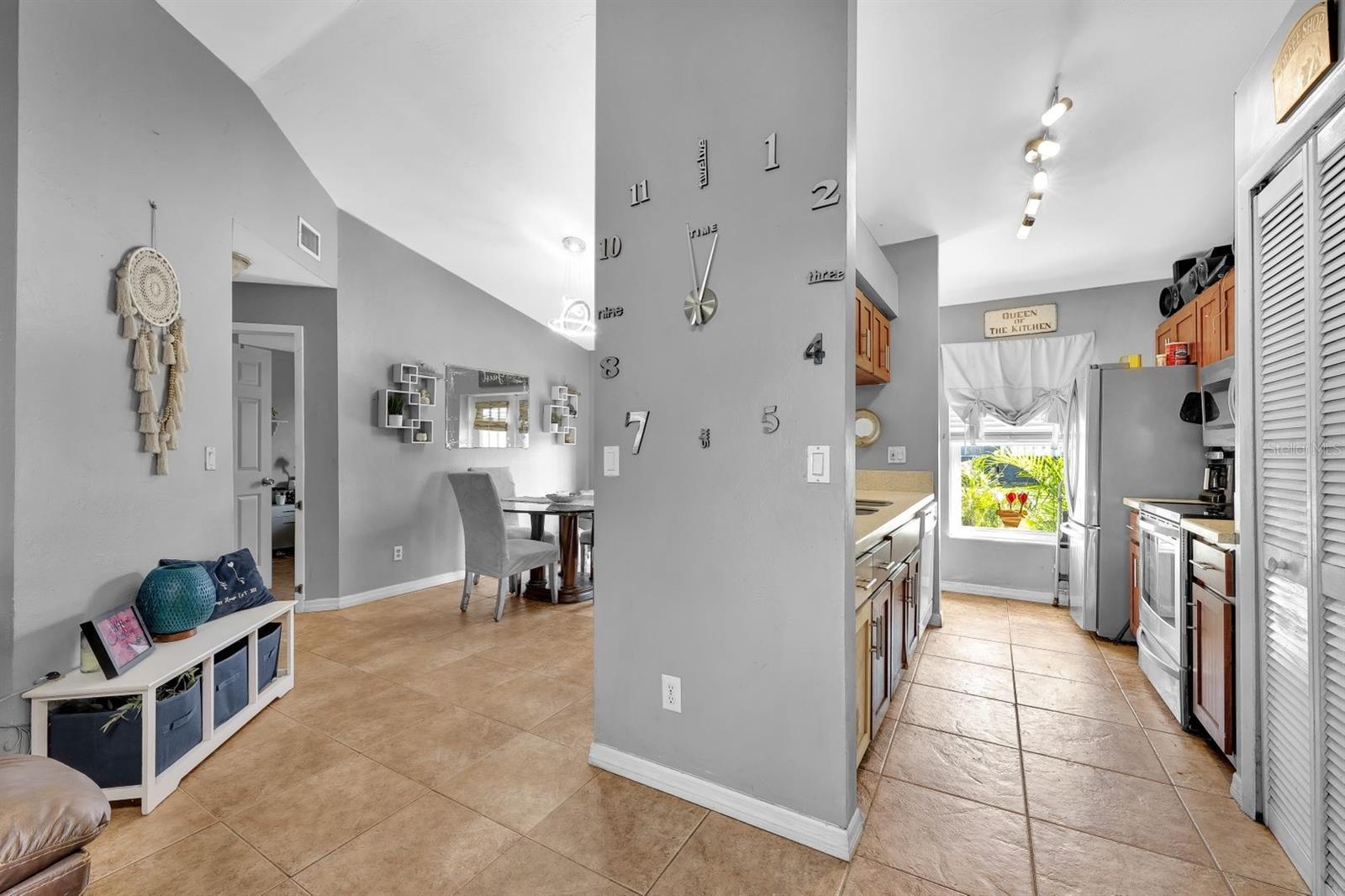 5 NW 13TH AVE, CAPE CORAL, FL, 33993