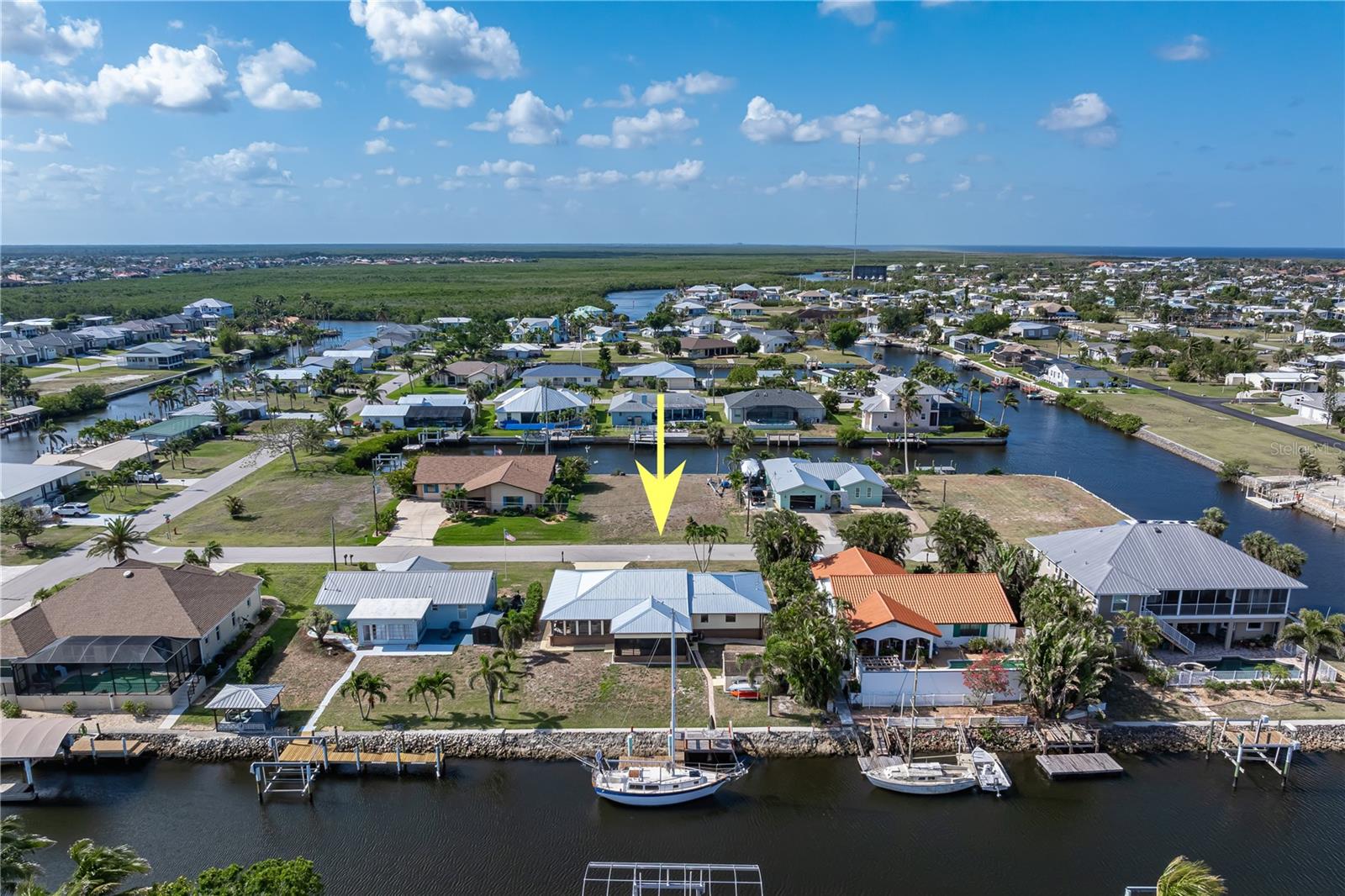 520 BOARDMAN DR, PUNTA GORDA, FL, 33950