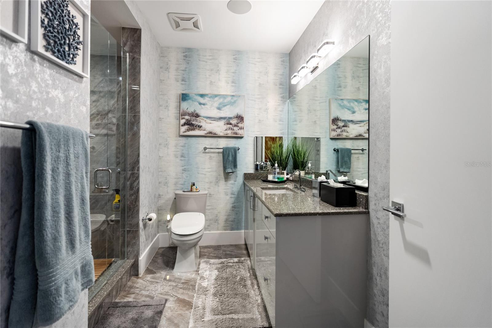540 N TAMIAMI TRL #702, SARASOTA, FL, 34236