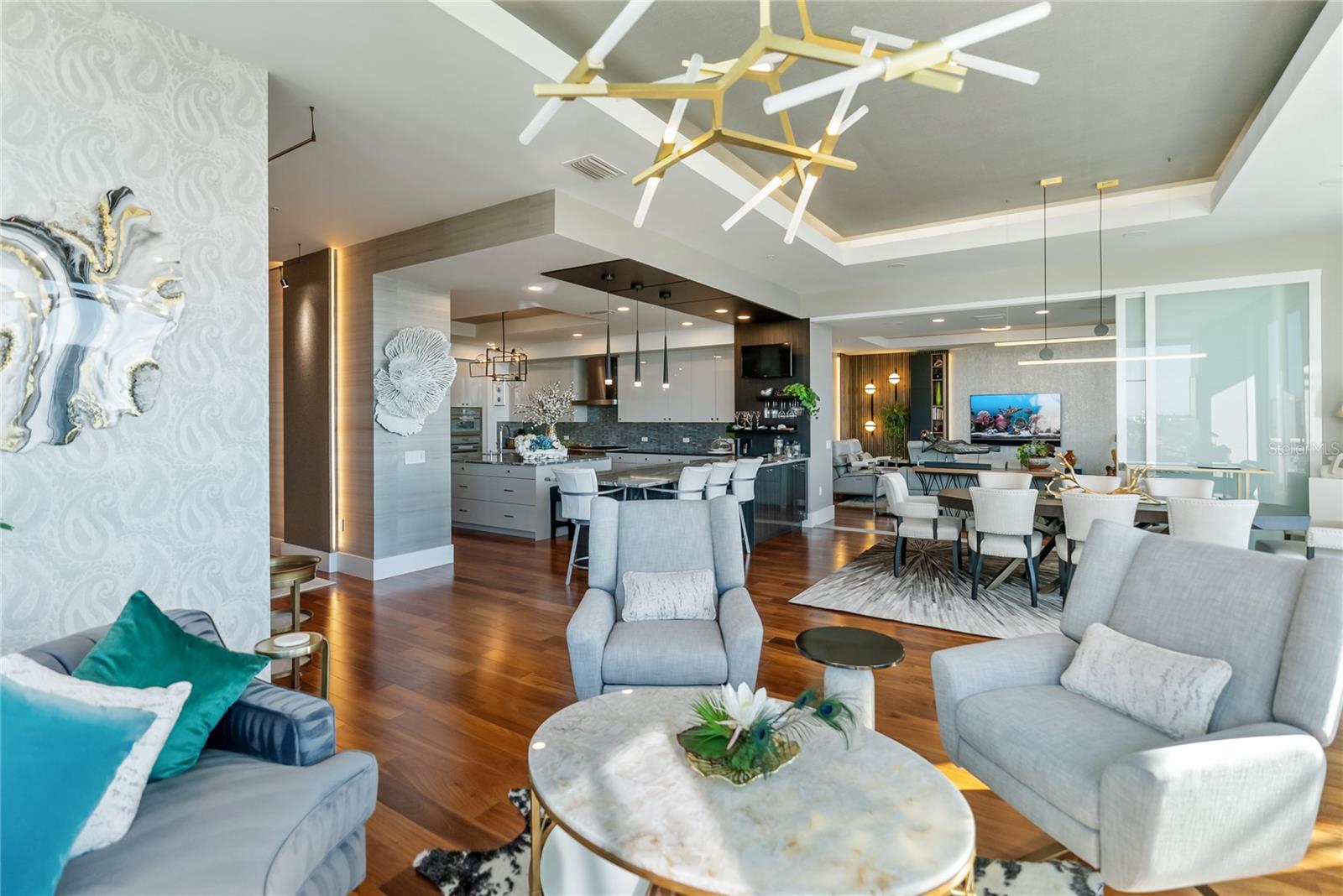 540 N TAMIAMI TRL #702, SARASOTA, FL, 34236