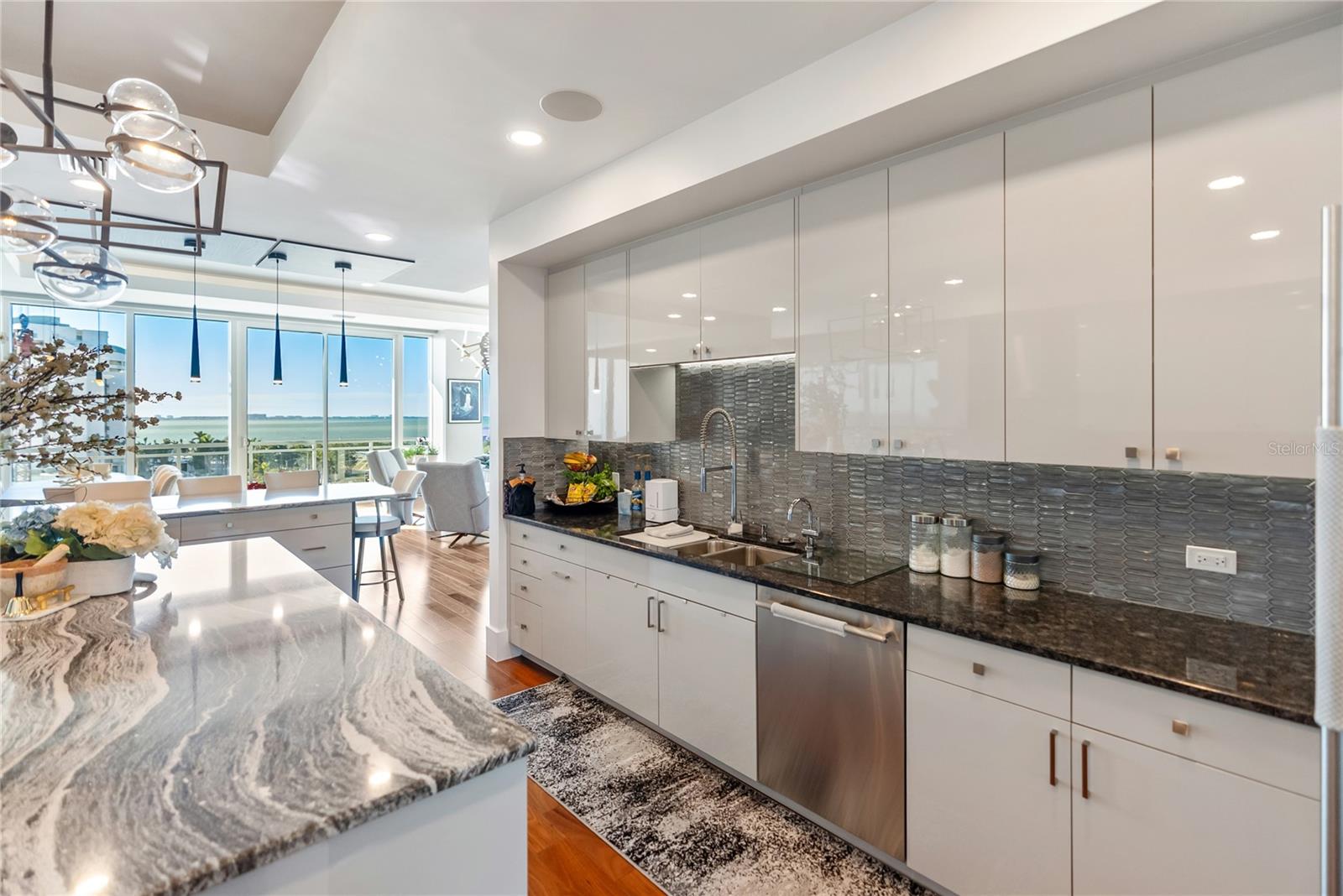 540 N TAMIAMI TRL #702, SARASOTA, FL, 34236