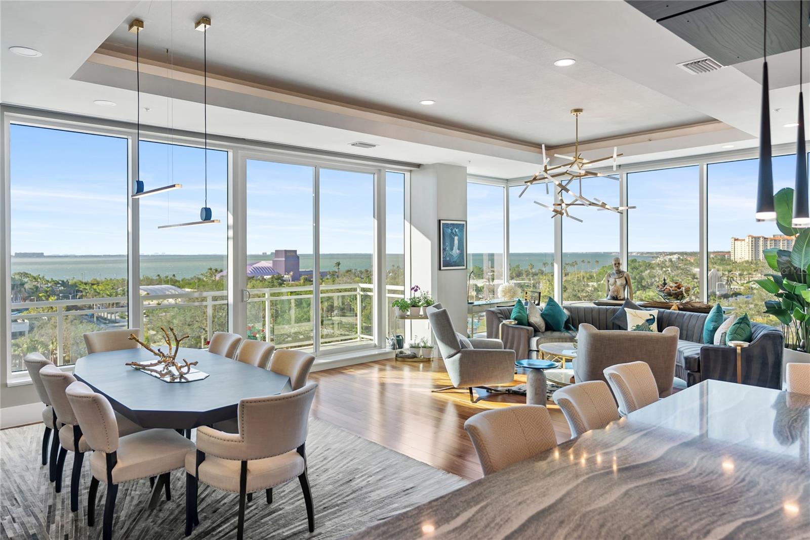 540 N TAMIAMI TRL #702, SARASOTA, FL, 34236