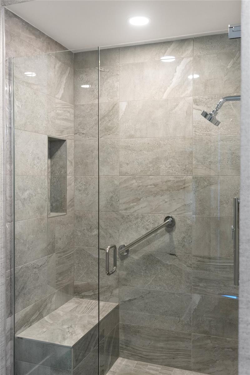 540 N TAMIAMI TRL #702, SARASOTA, FL, 34236