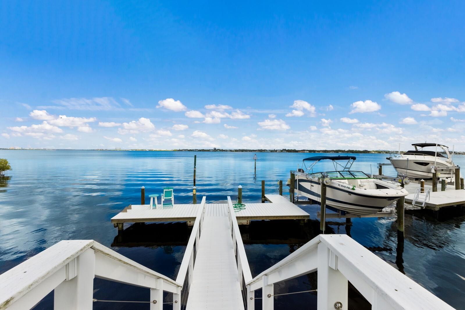 696 REGATTA WAY, BRADENTON, FL, 34208