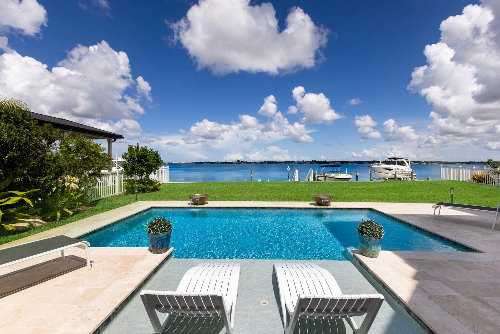 696 REGATTA WAY, BRADENTON, FL, 34208