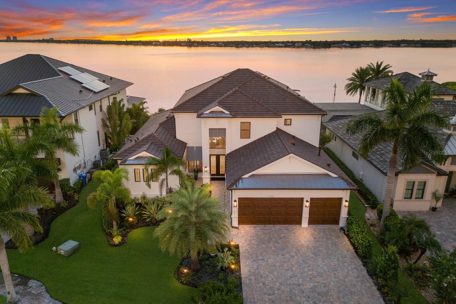 696 REGATTA WAY, BRADENTON, FL, 34208