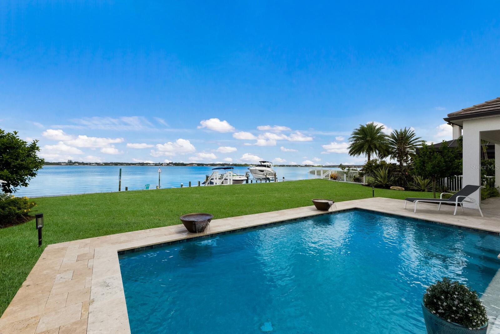 696 REGATTA WAY, BRADENTON, FL, 34208