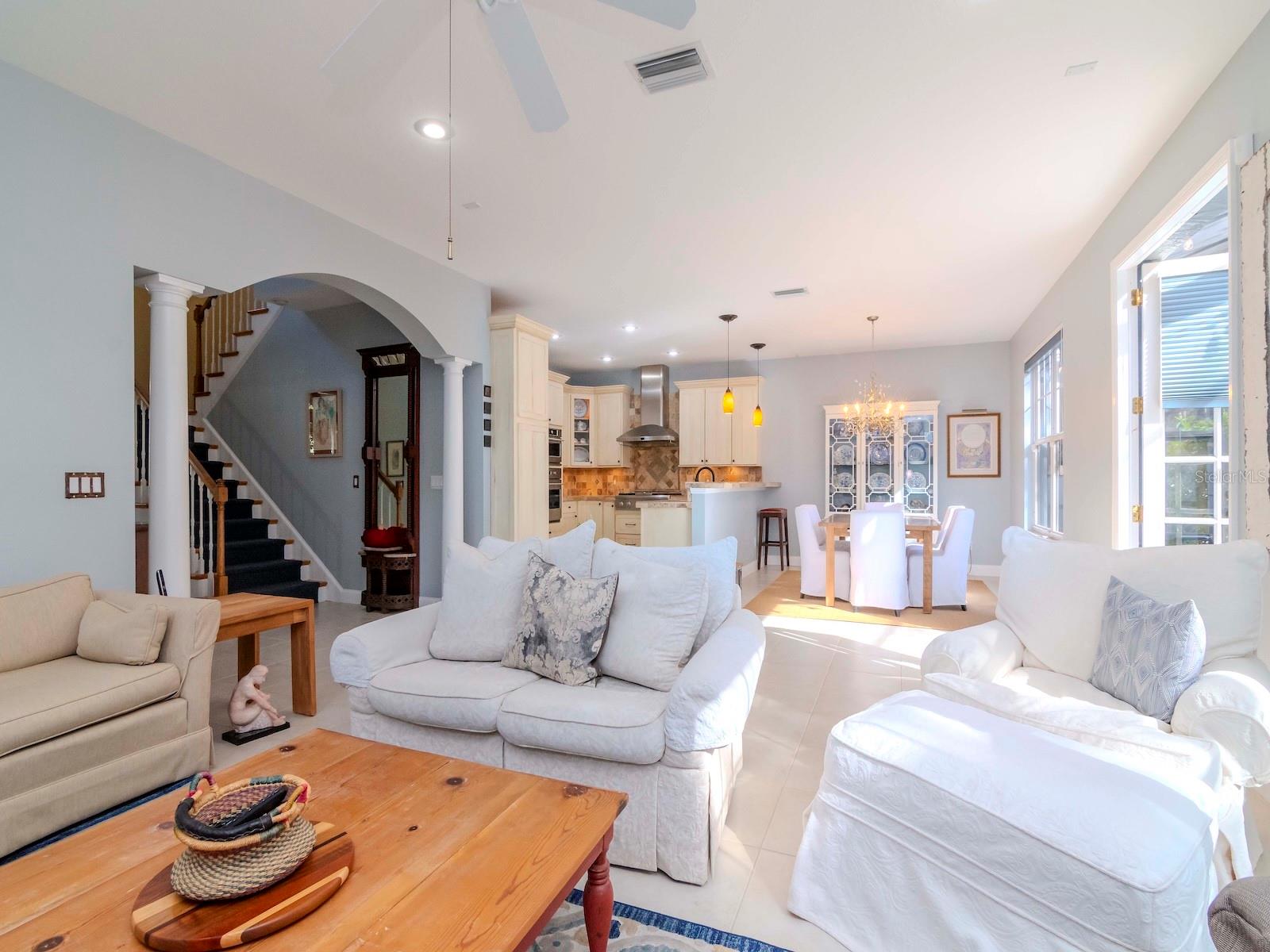 2920 W TRILBY AVE, TAMPA, FL, 33611