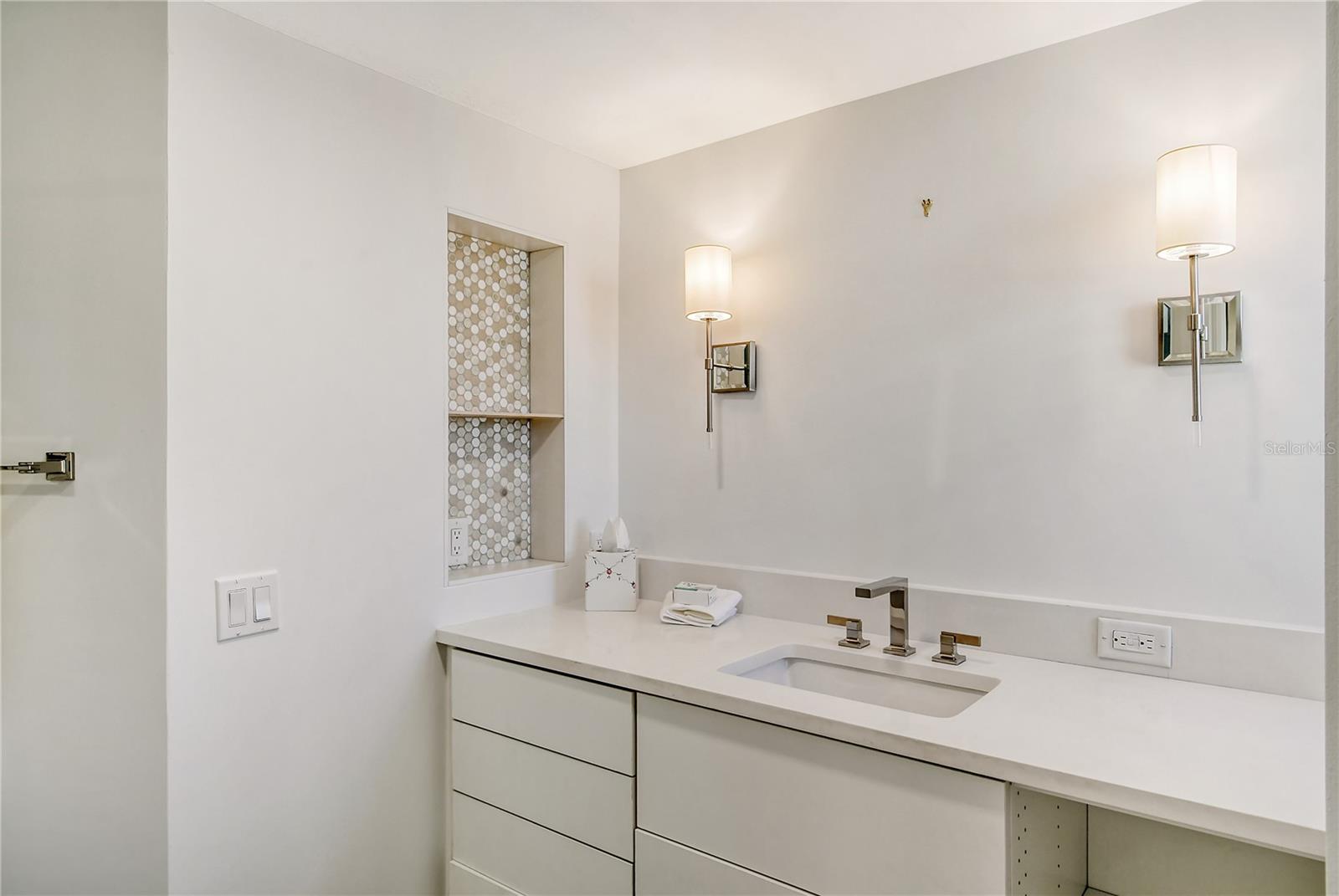 435 S GULFSTREAM AVE #1004, SARASOTA, FL, 34236