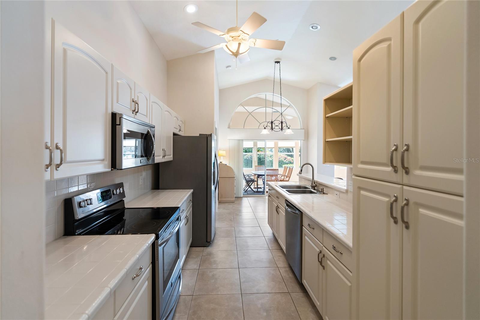 204 VENICE PALMS BLVD, VENICE, FL, 34292