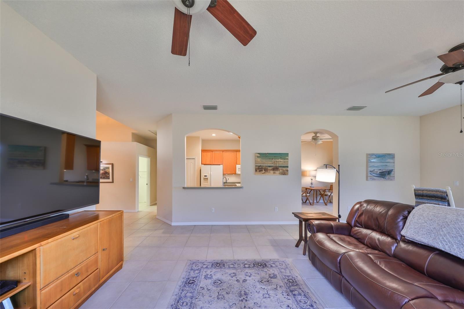 1031 EMERALD DUNES DR, SUN CITY CENTER, FL, 33573