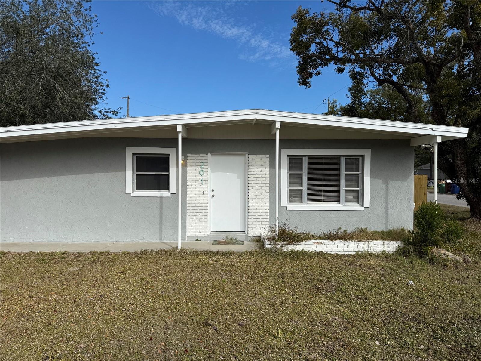 201 W SENECA AVE, TAMPA, FL, 33612
