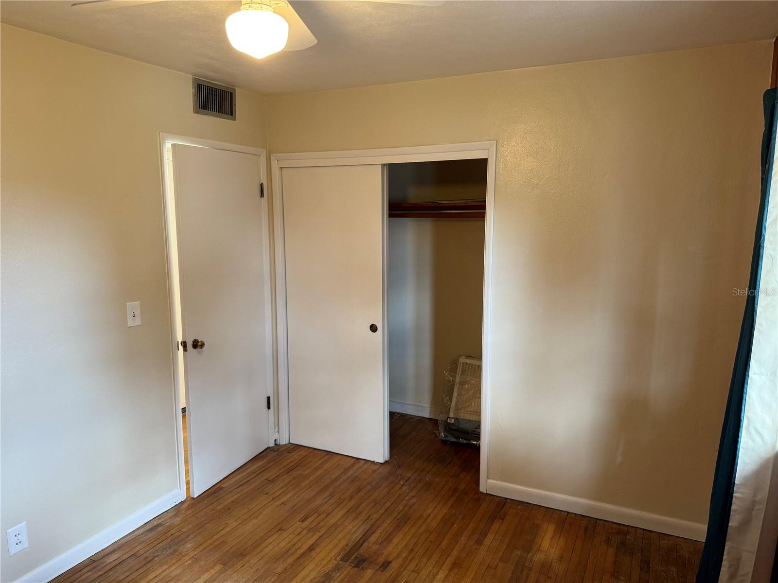 201 W SENECA AVE, TAMPA, FL, 33612