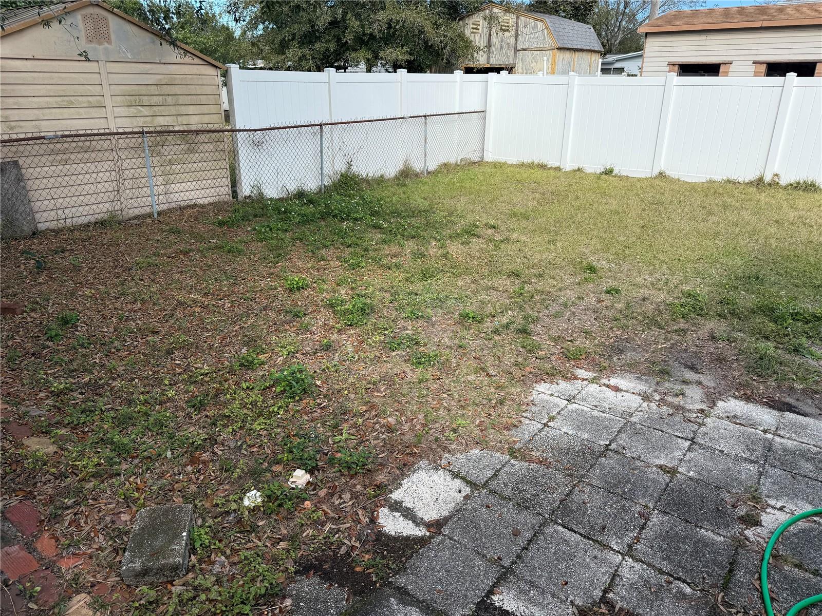201 W SENECA AVE, TAMPA, FL, 33612