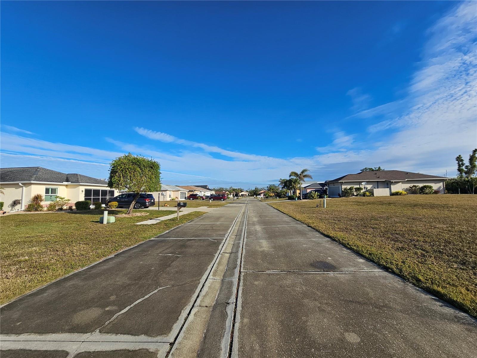 4294 OAK TERRACE CIR, PORT CHARLOTTE, FL, 33953