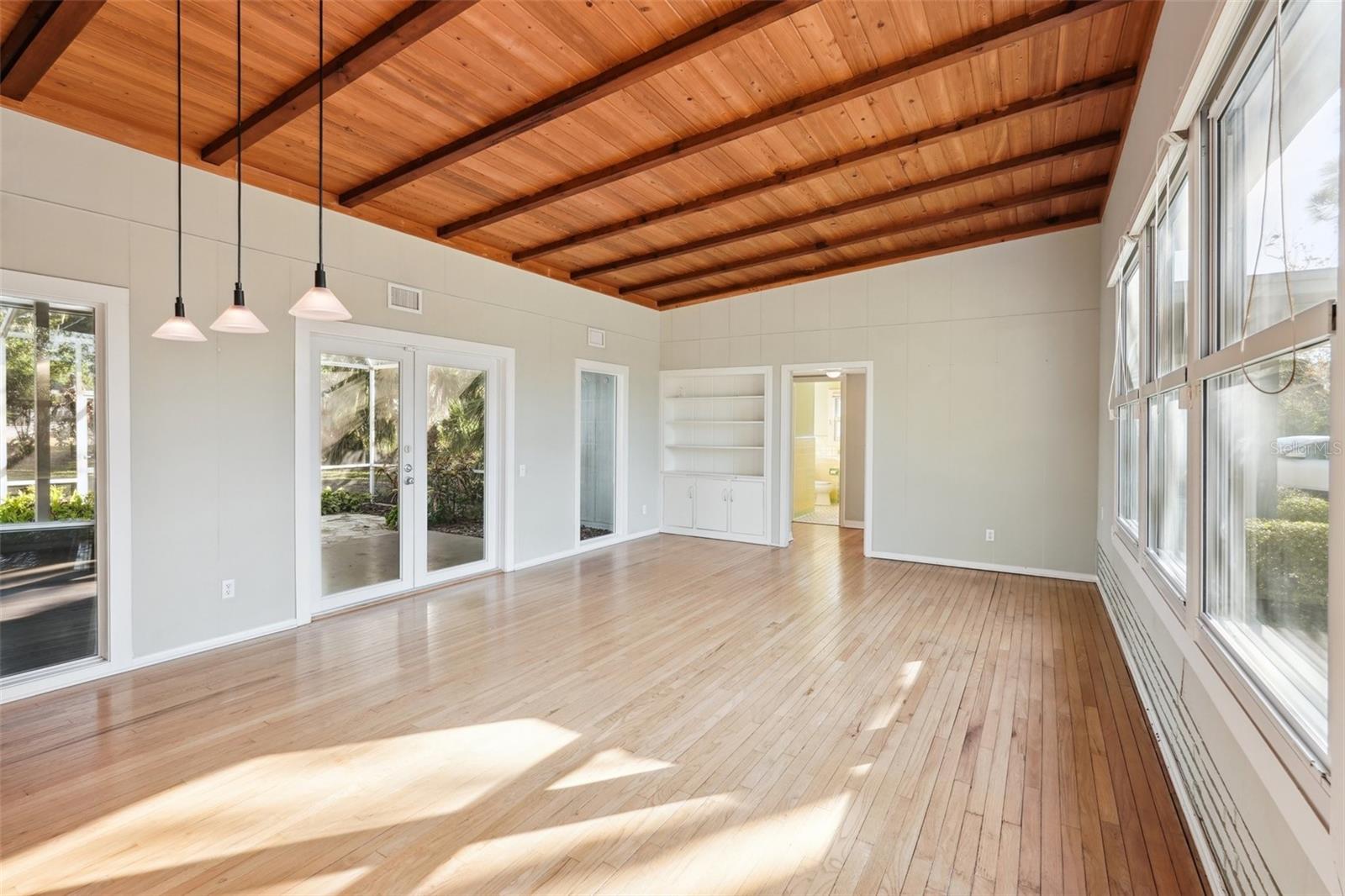 349 SCOTT AVE, SARASOTA, FL, 34243