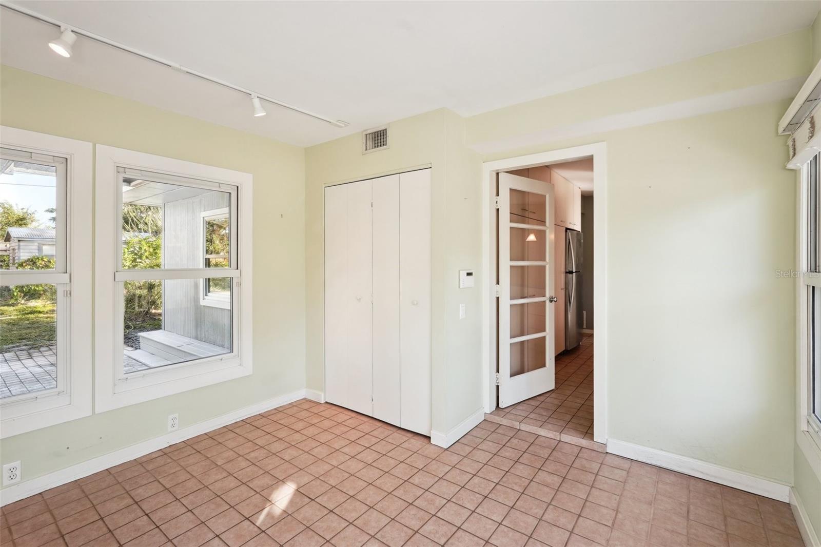 349 SCOTT AVE, SARASOTA, FL, 34243