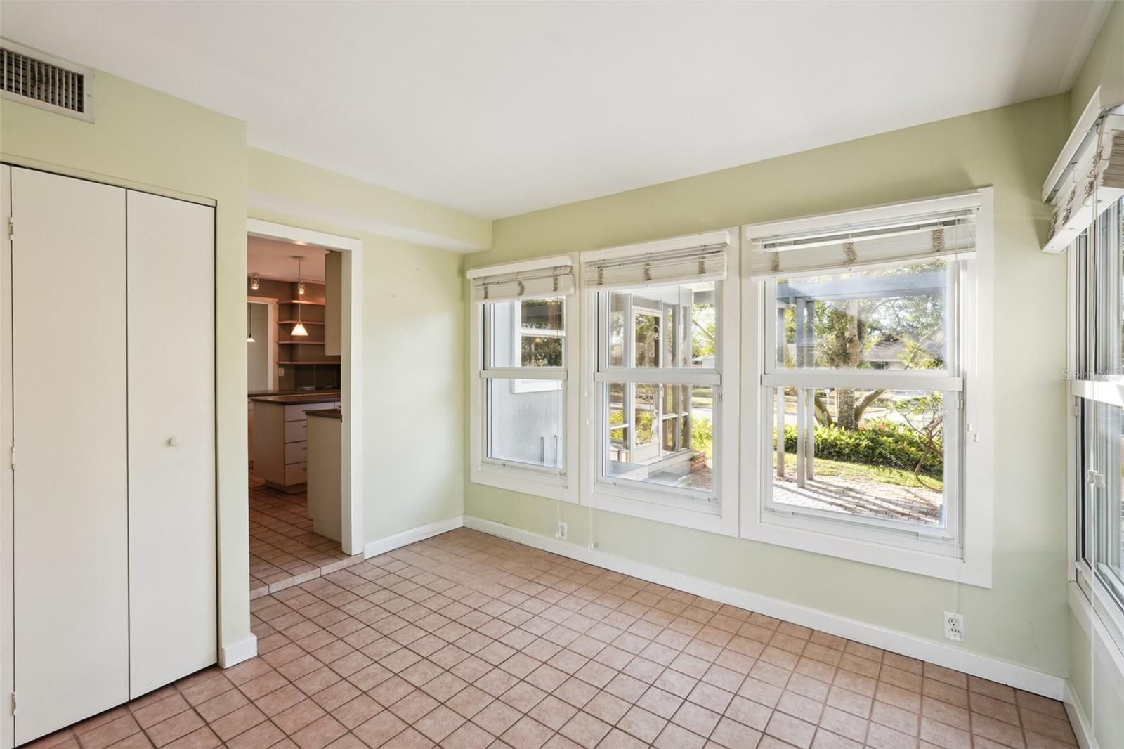 349 SCOTT AVE, SARASOTA, FL, 34243