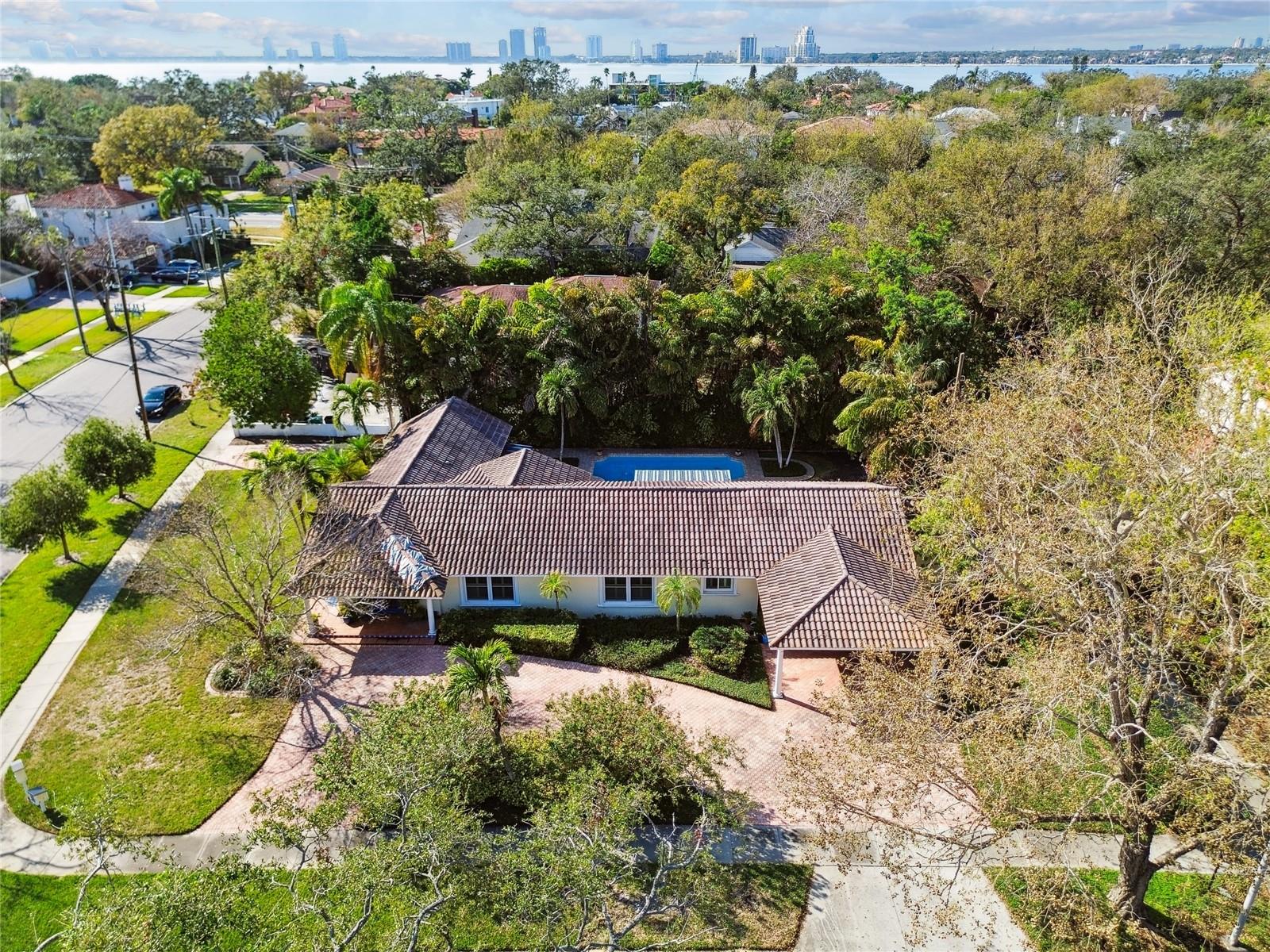 206 BOSPHOROUS AVE, TAMPA, FL, 33606