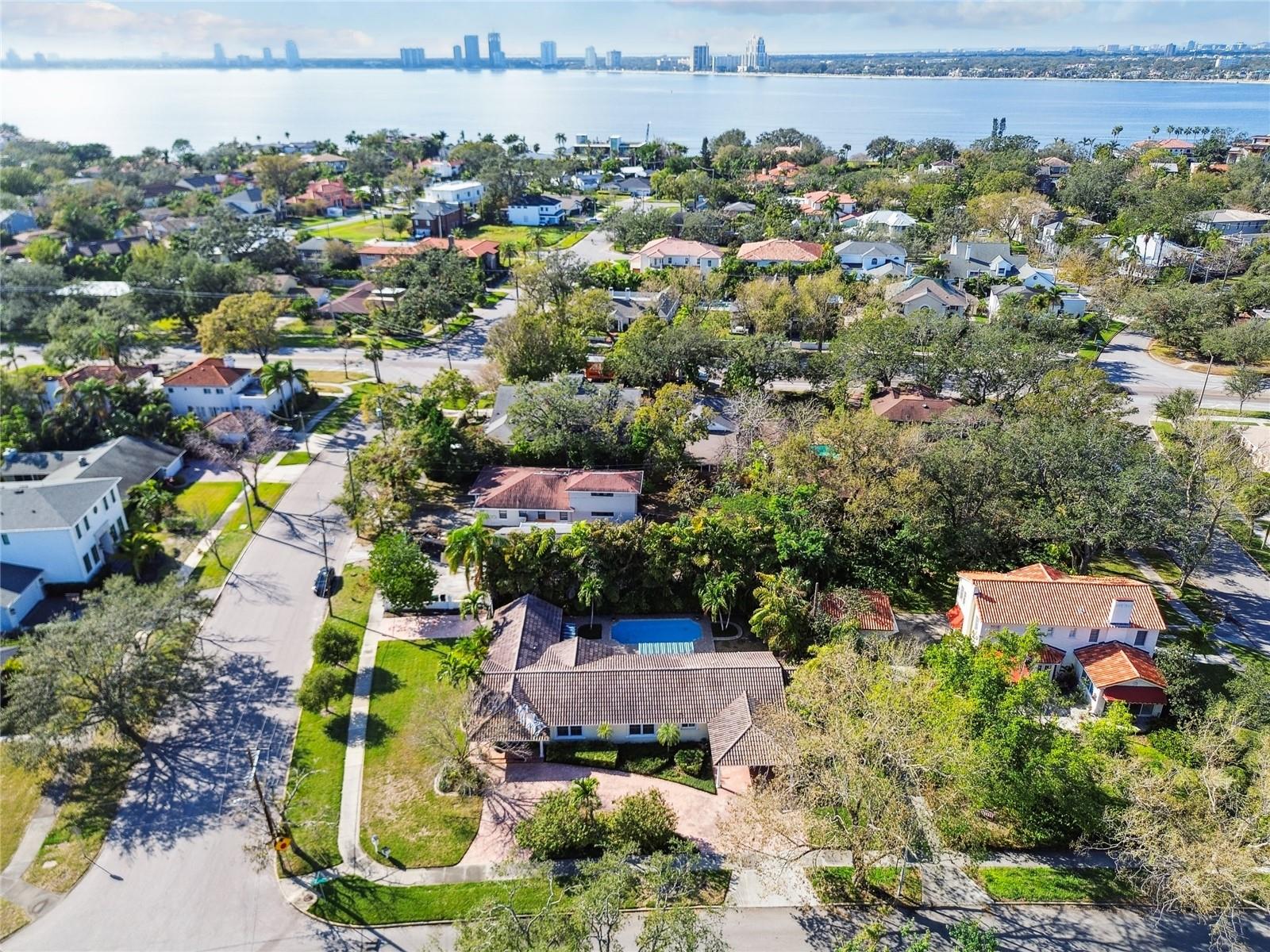 206 BOSPHOROUS AVE, TAMPA, FL, 33606