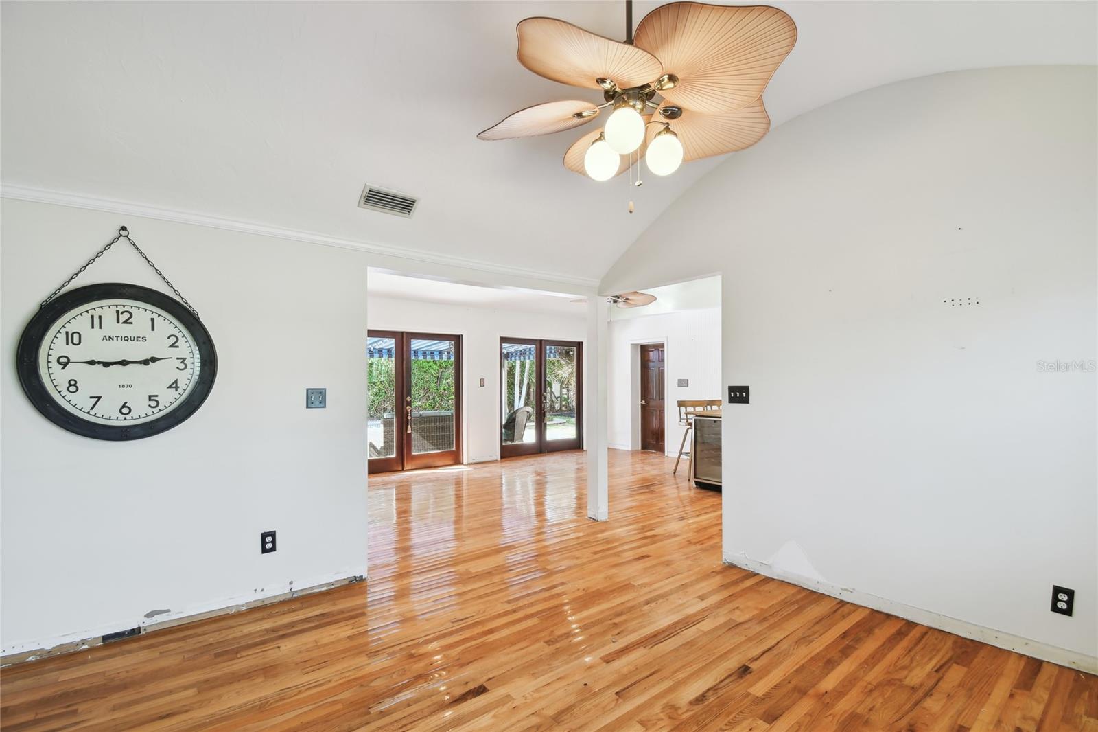 206 BOSPHOROUS AVE, TAMPA, FL, 33606