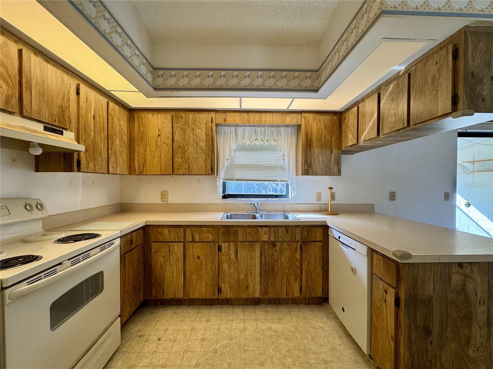 219 MACON WAY, ST CLOUD, FL, 34769