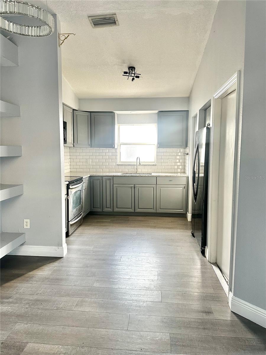 912 WILMERLING AVE, SARASOTA, FL, 34243