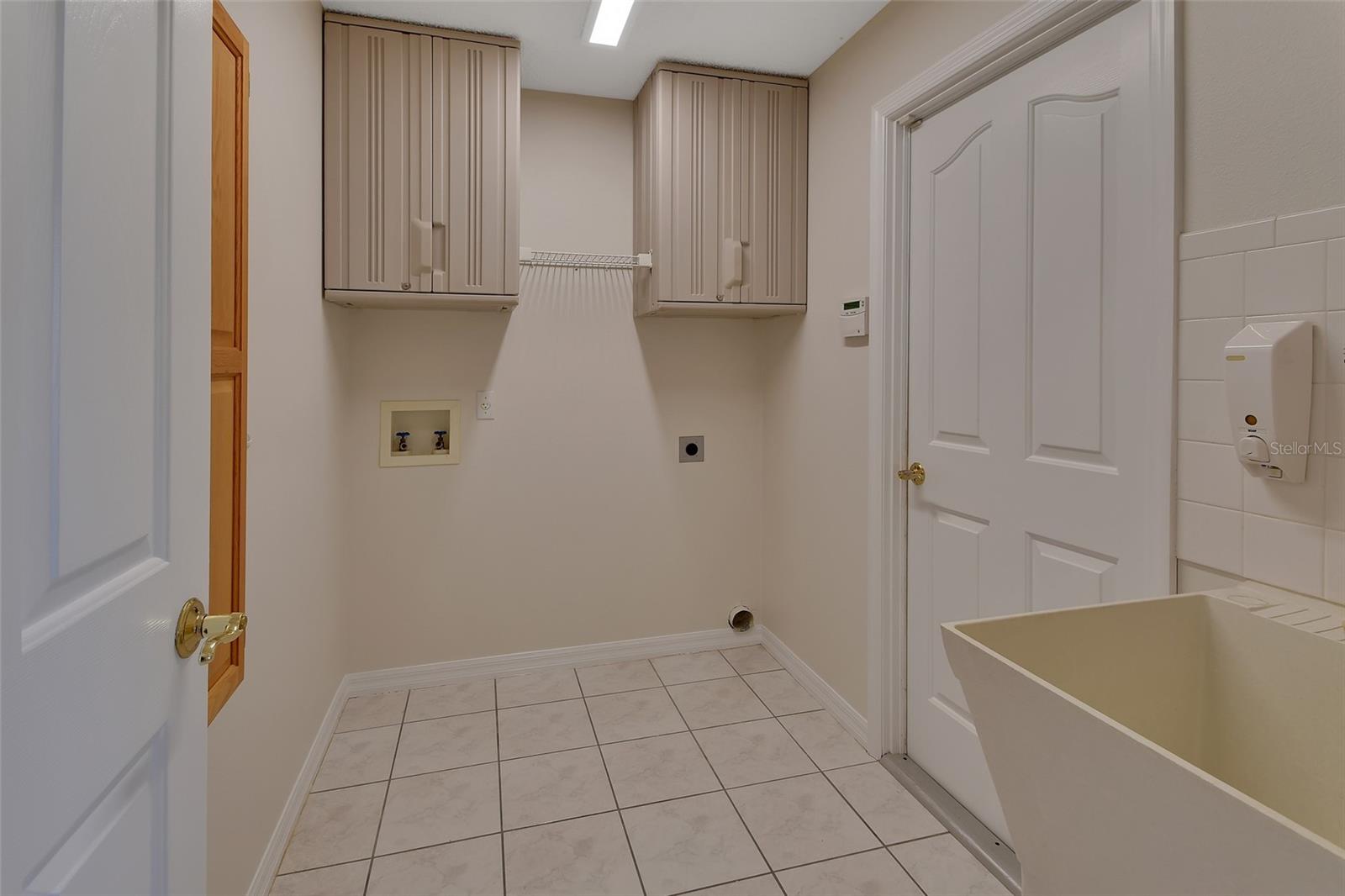 809 E 7TH AVE, NEW SMYRNA BEACH, FL, 32169
