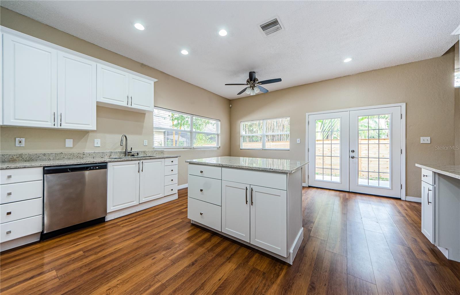 1833 HILLCREST ST, TARPON SPRINGS, FL, 34689