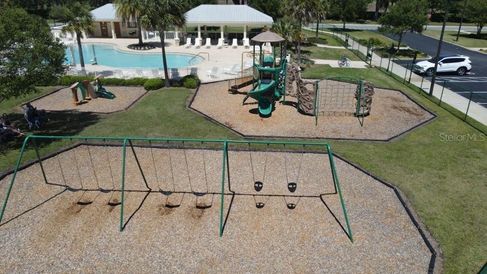 3277 SENNETT CIR, OXFORD, FL, 34484