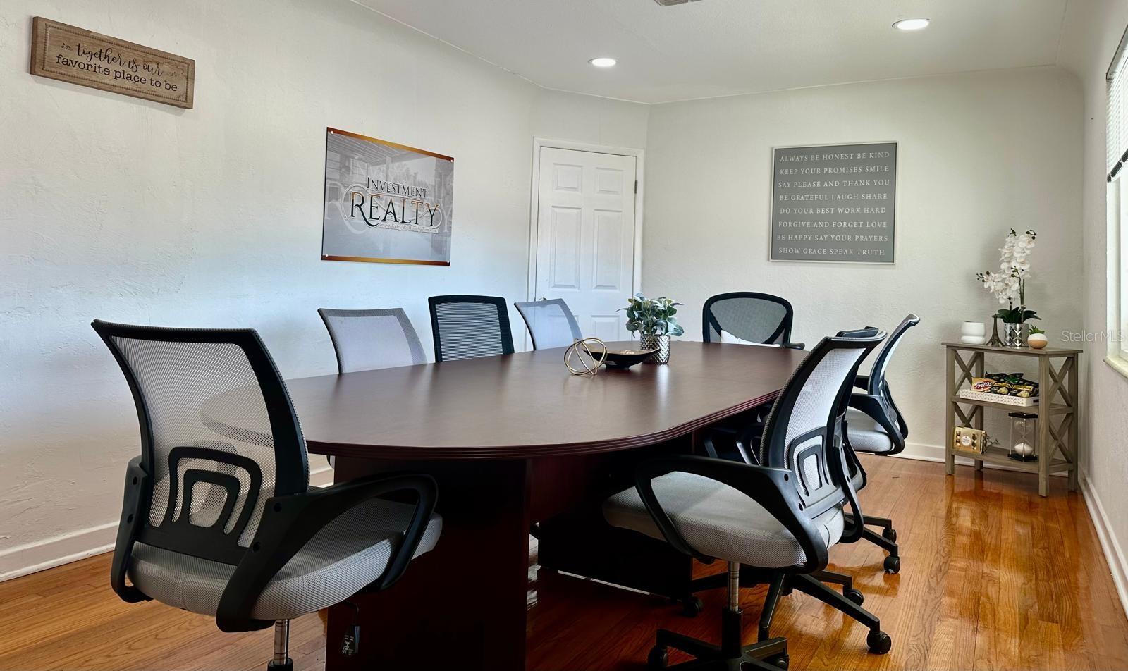 5741 9TH AVE N, ST PETERSBURG, FL, 33710