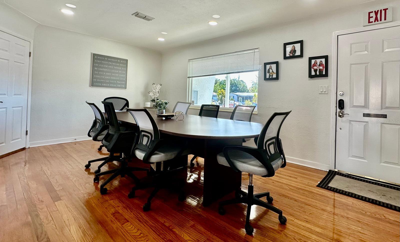 5741 9TH AVE N, ST PETERSBURG, FL, 33710