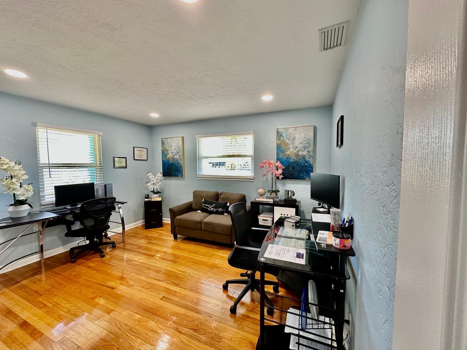 5741 9TH AVE N, ST PETERSBURG, FL, 33710