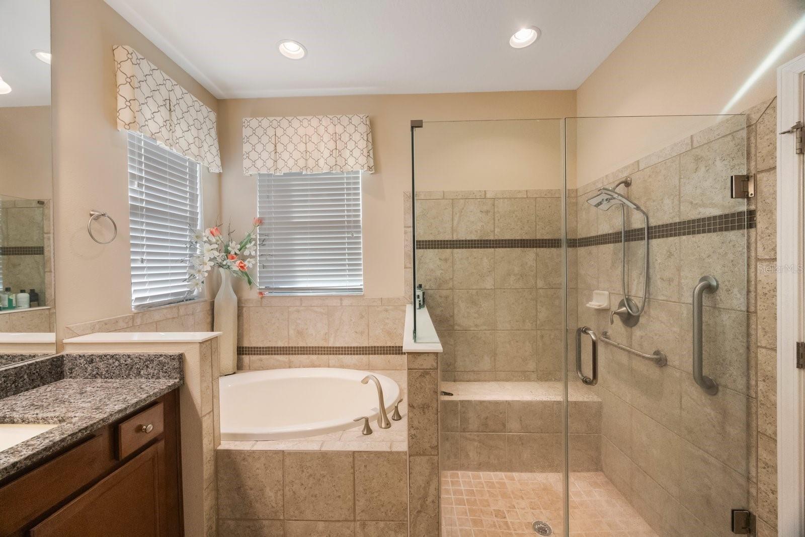 2564 GRAND CYPRESS BLVD, PALM HARBOR, FL, 34684