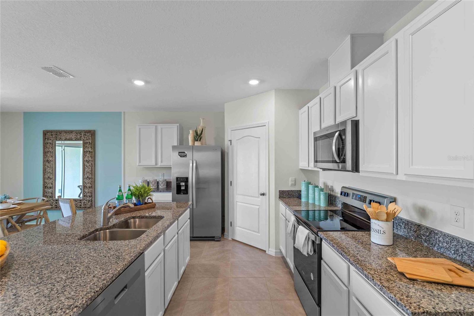 3555 CHINKAPIN OAK LN, APOPKA, FL, 32703