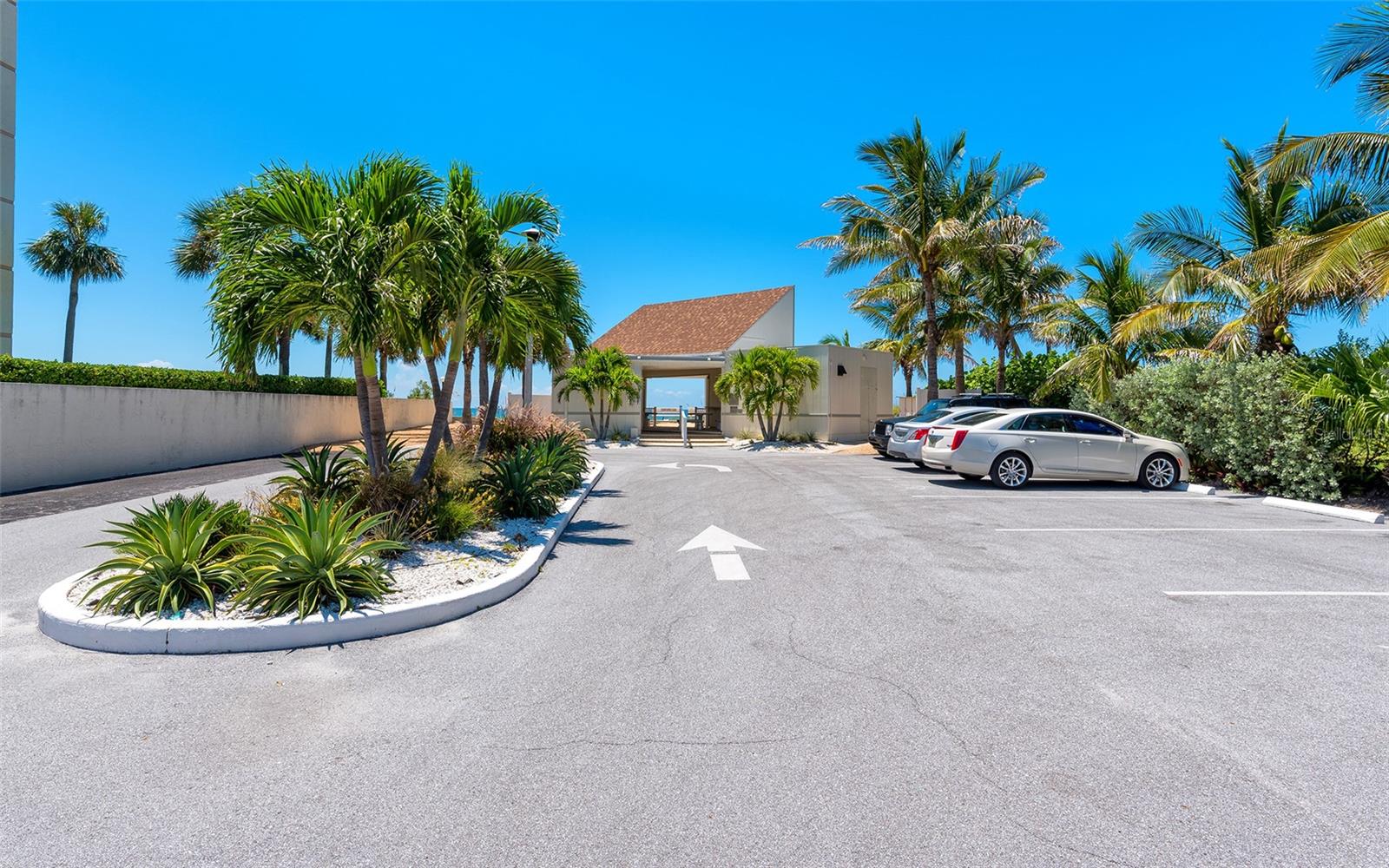 4320 FALMOUTH DR #B306, LONGBOAT KEY, FL, 34228